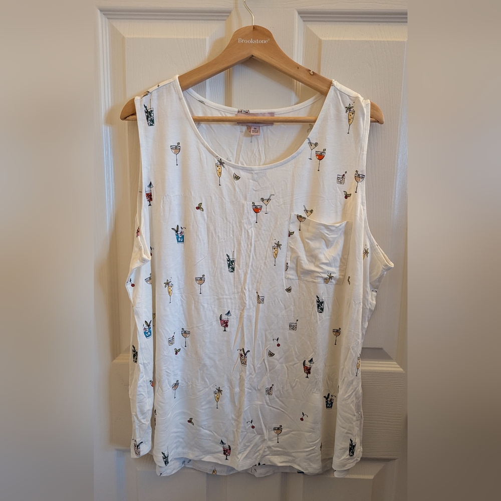 Brand New Women's White Sleeveless Top with Fun Print Drinks Print Size 2X